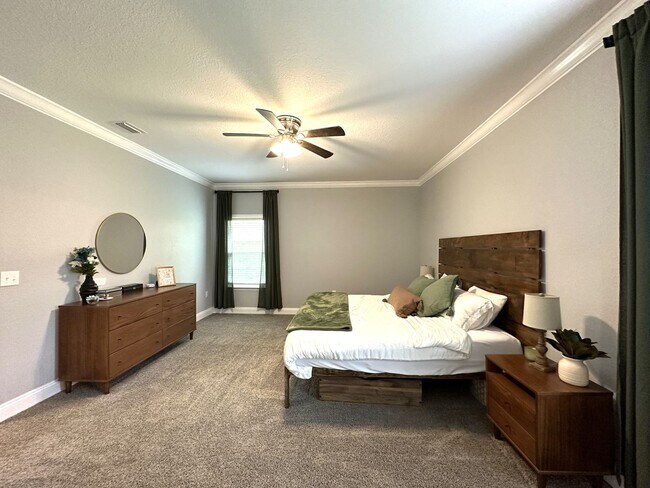 Building Photo - Beautiful north Crestview 4/Bed/2Bath Home