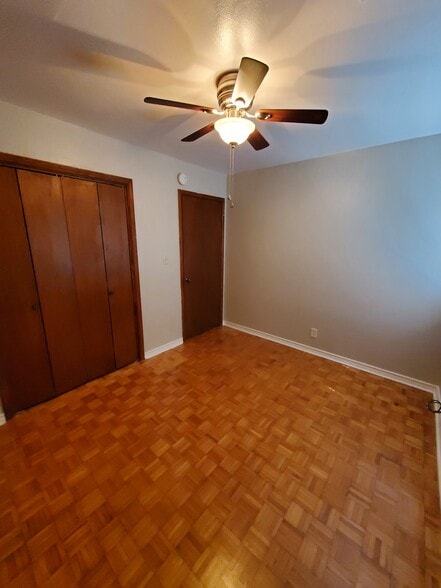 Building Photo - 4805 Lawndale Ave