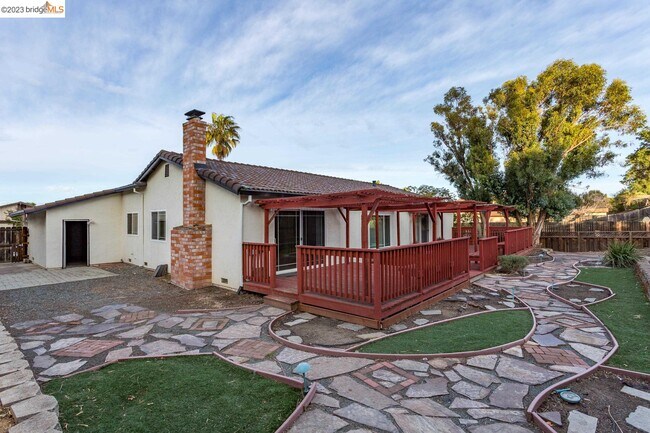 Building Photo - 304 Cabrillo Pl