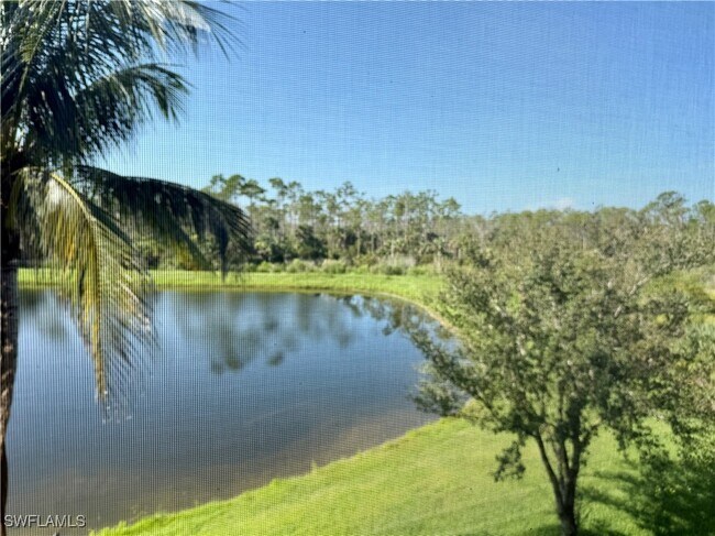 Building Photo - 9735 Acqua Ct