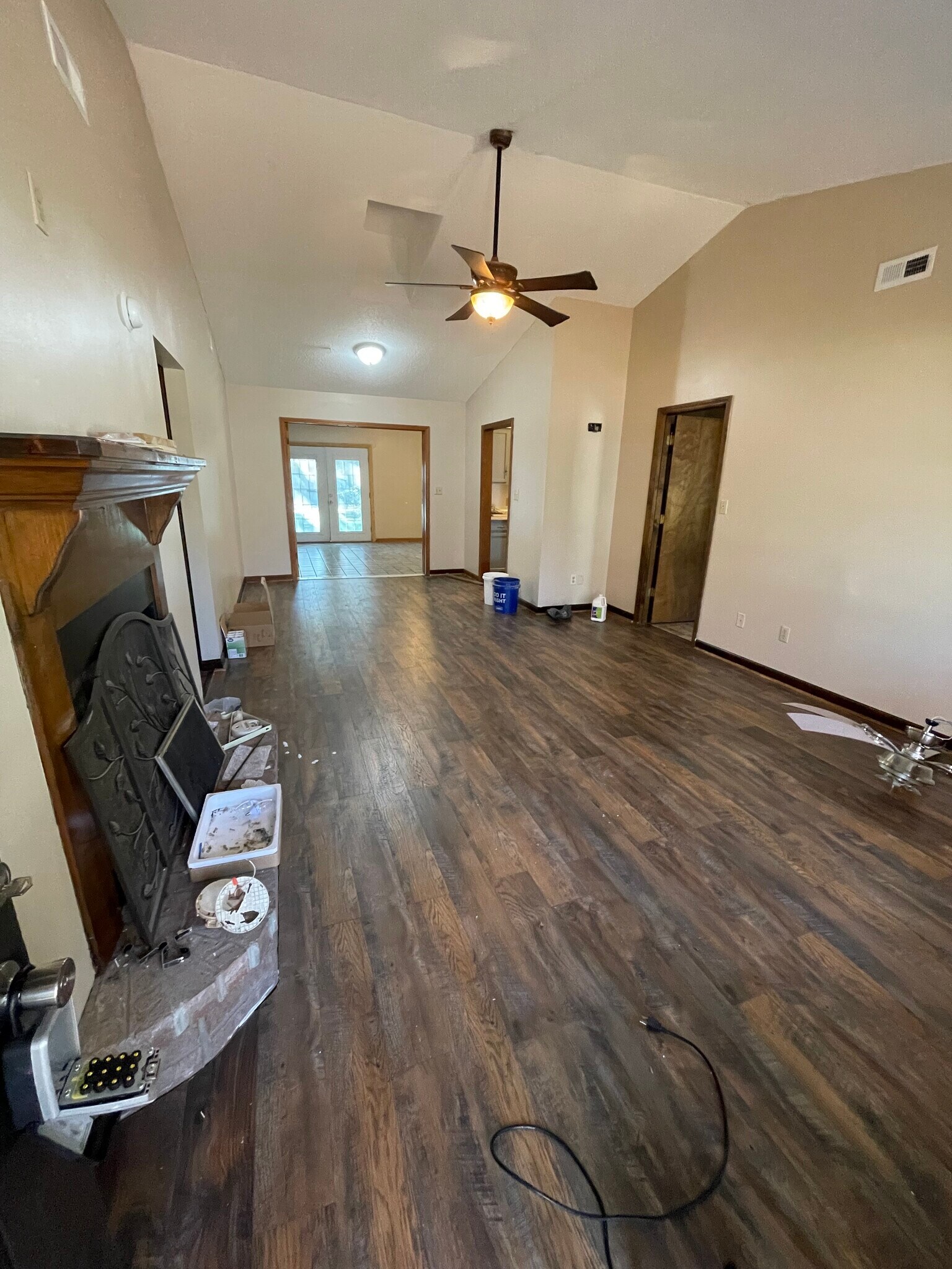 Building Photo - 506 Creekwood Cir