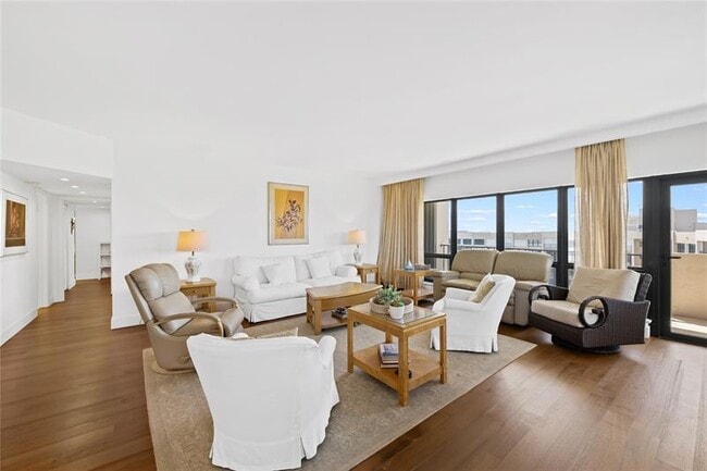 Building Photo - 5000 N Ocean Blvd