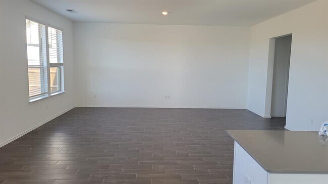 Building Photo - 541 Pickrell Lp