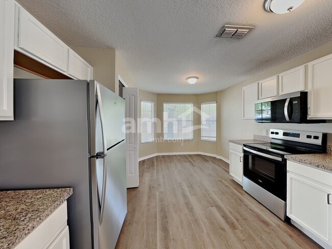 Building Photo - 227 Sikes Ct