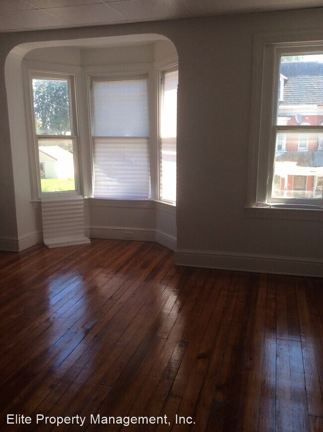 Building Photo - 3 br, 1 bath House - 600 Dallas St., Apt. 2