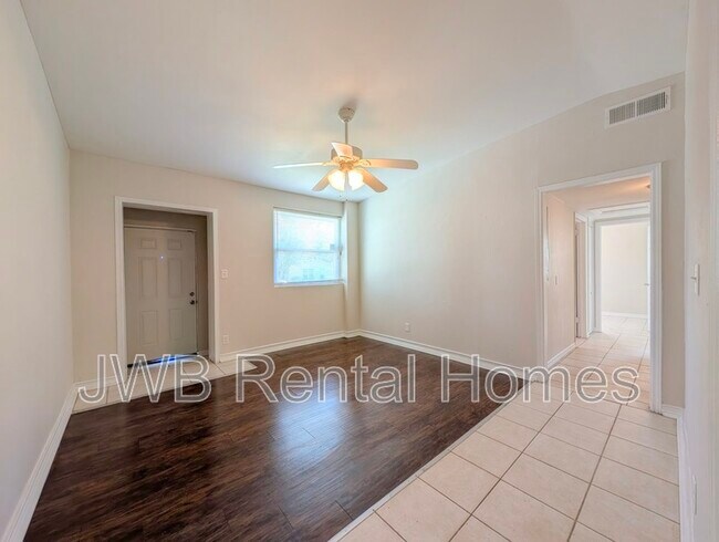 Building Photo - 9064 11th Ave