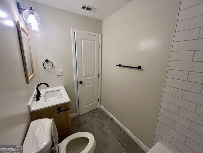 Building Photo - 405 Tallapoosa St