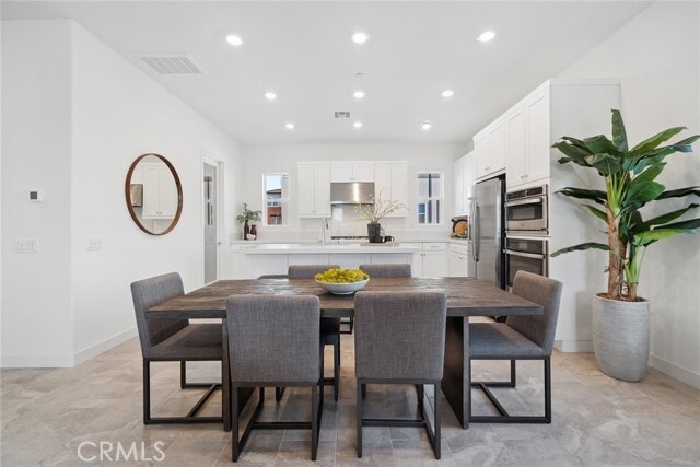 Building Photo - 185 Sentosa