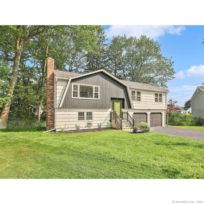 Building Photo - 29 Magellan Dr