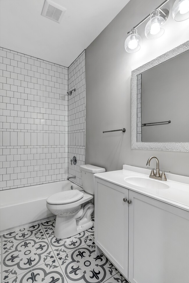 Building Photo - 3409-3411 Juniata St