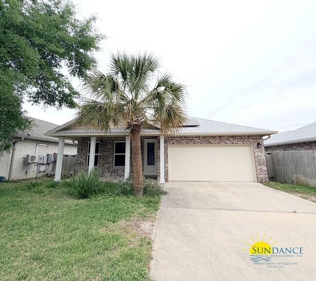 Building Photo - Stunning Shalimar 4 Bedroom / 3 Full Bathroom Home with Solar Energy Efficiency!