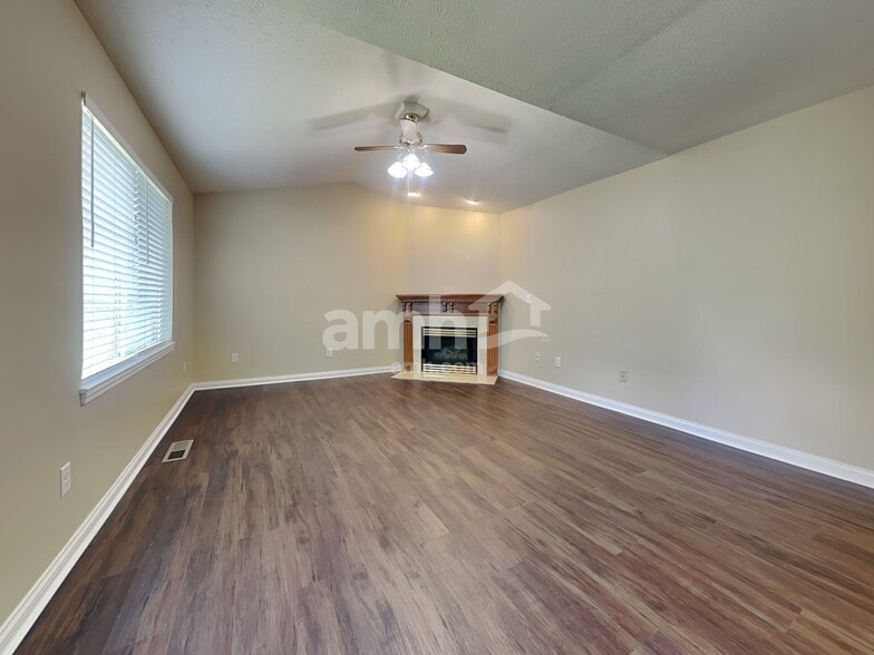 Building Photo - 8254 Rose Petal Dr