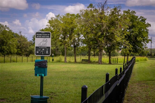 Building Photo - 12212 Dillon Fls Dr