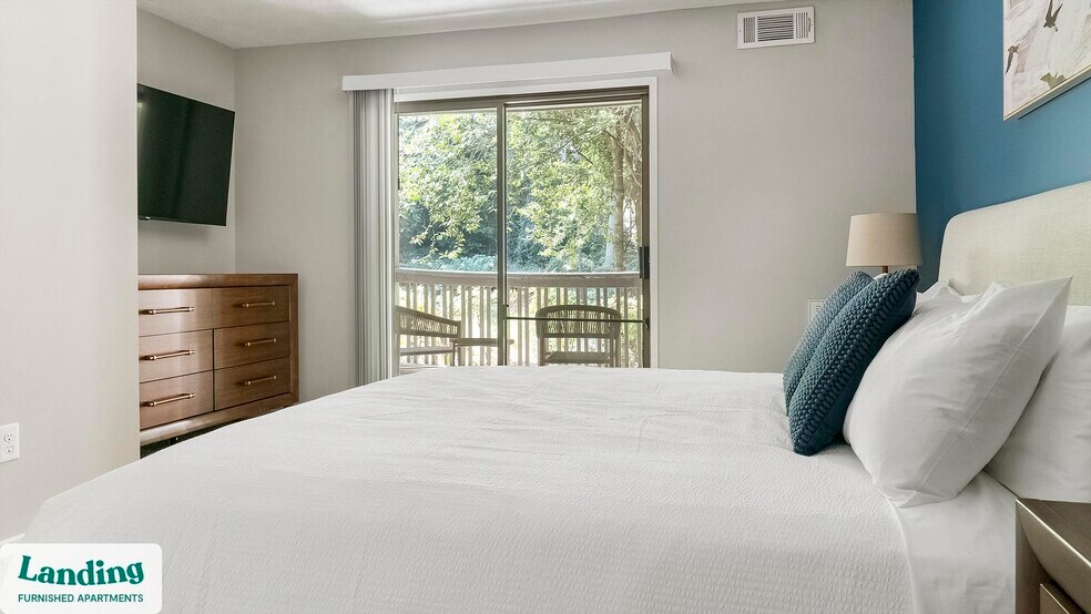 Building Photo - 3421 N Druid Hills Rd