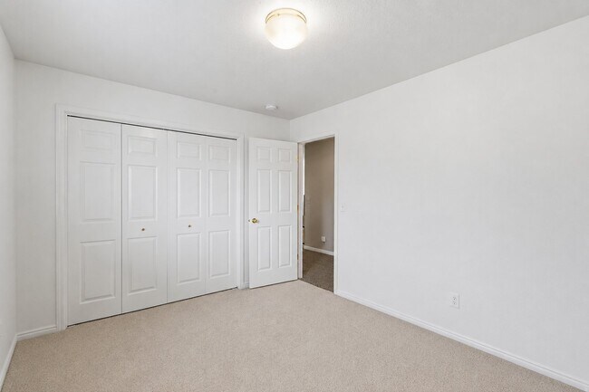 Building Photo - 1541 W 11150 S