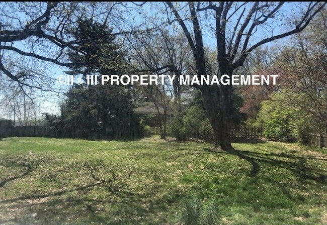 Building Photo - 2001 W 85th Terrace