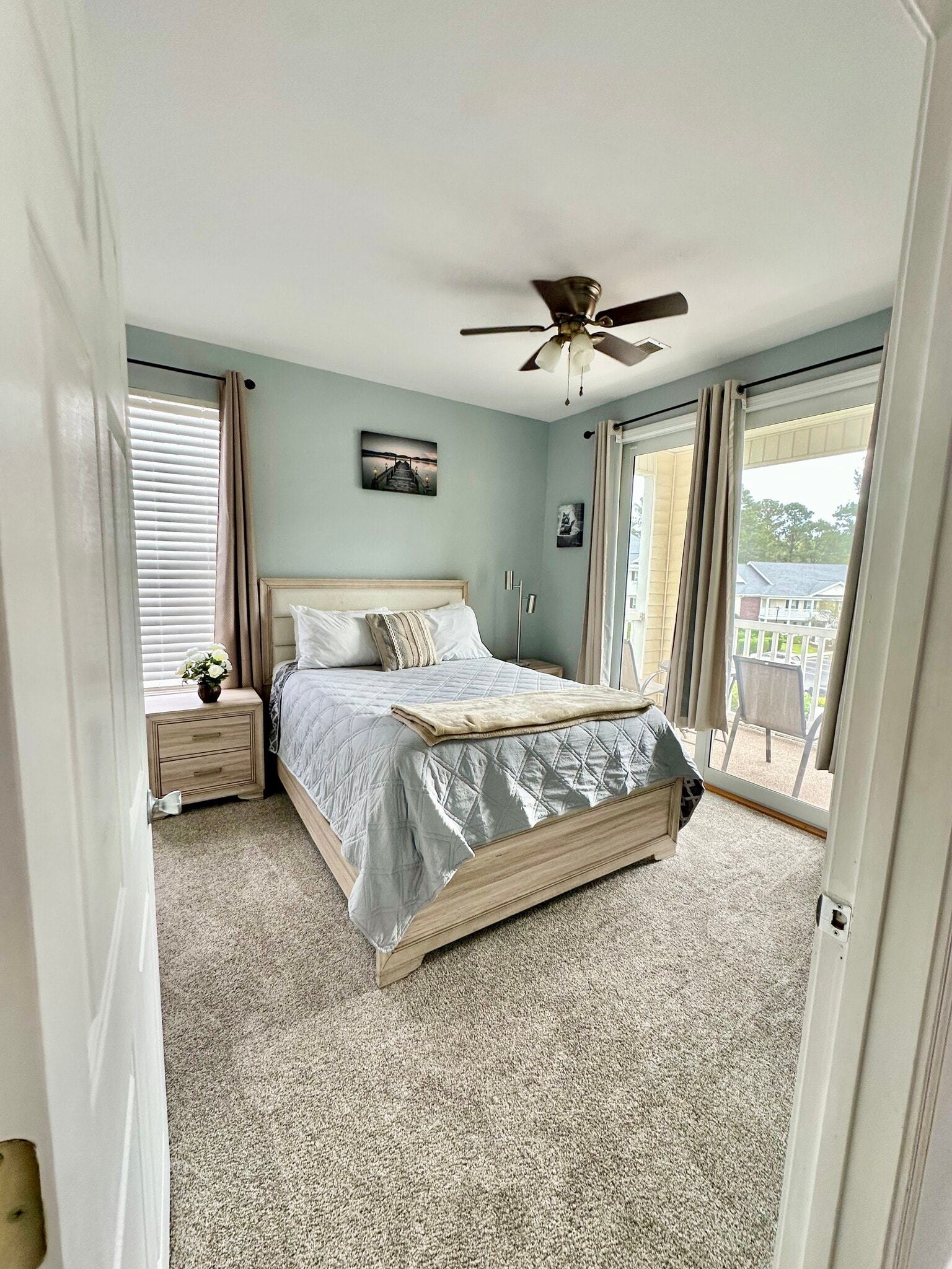 Building Photo - 1286 River Oaks Dr