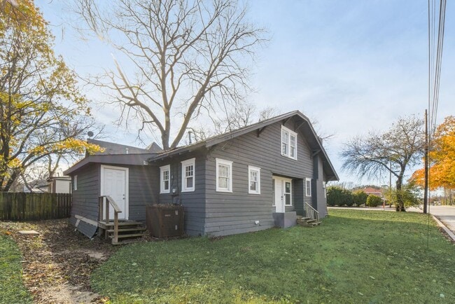 Building Photo - 432 N Denton St