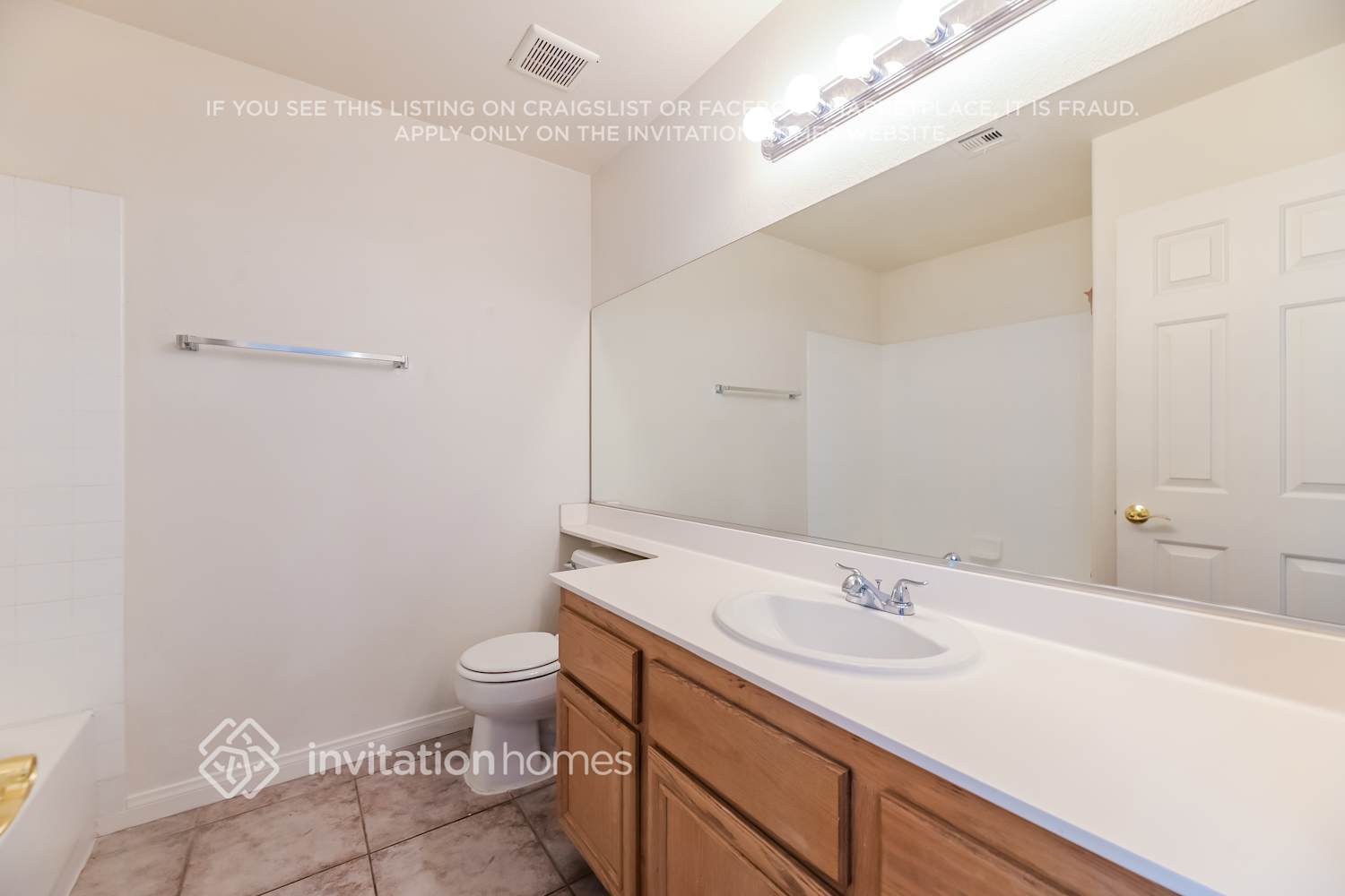 Building Photo - 8927 Termoli St