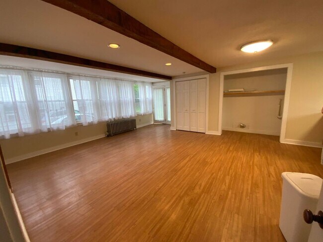 Building Photo - 161A Nashua, a