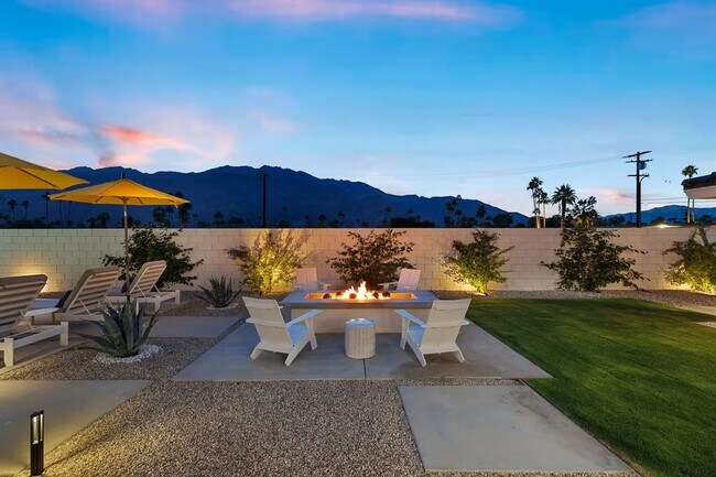 Building Photo - Casa del Sol- Modern Paradise w/ Pool and ...