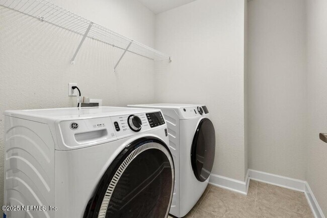 Building Photo - 7429 Zain Michael Ln