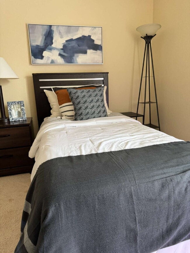 Building Photo - Top-Floor 1BR/1BA Condo in Newark's Murieta Community — $2,500/mo