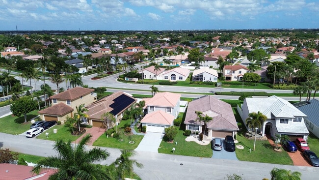 Building Photo - 491 SW 182nd Way