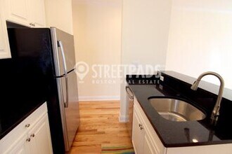 Building Photo - 1 bedroom in Cambridge MA 02138