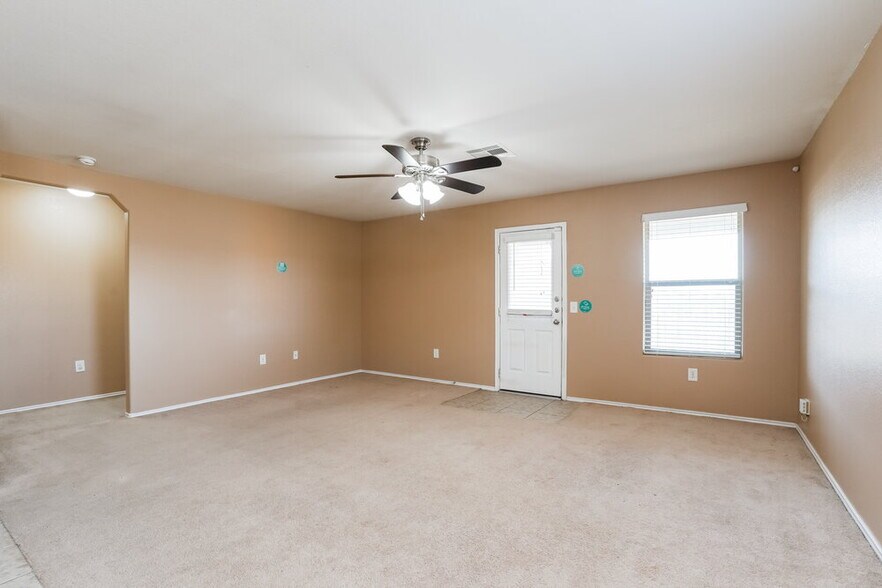 Building Photo - 21370 Beacon Springs Lane