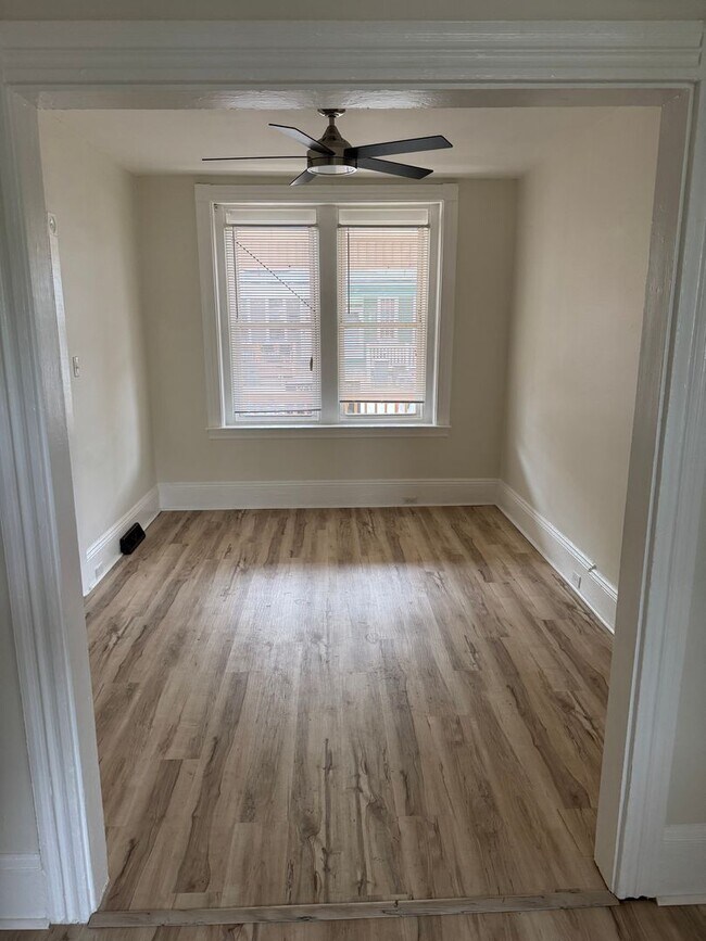 Building Photo - Charming Lancaster City 5 BR/ 1.5 Bath Hom...