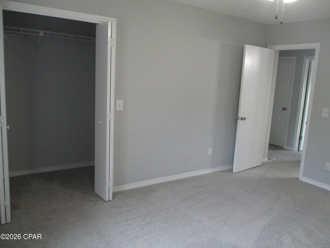 Building Photo - 1220 Stephen Dr