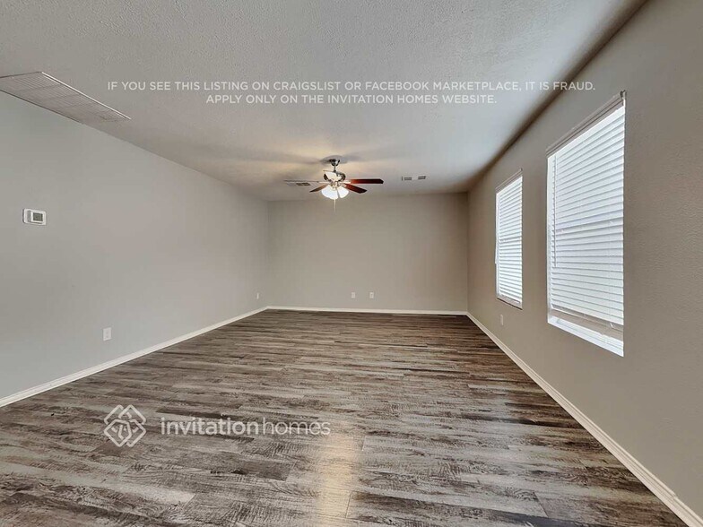 Building Photo - 7914 Modesto Dr