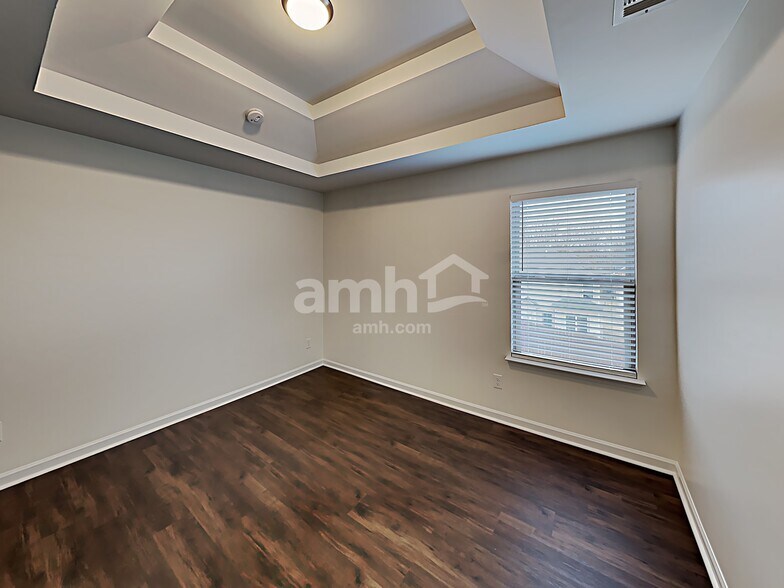 Building Photo - 635 Ocean Ave