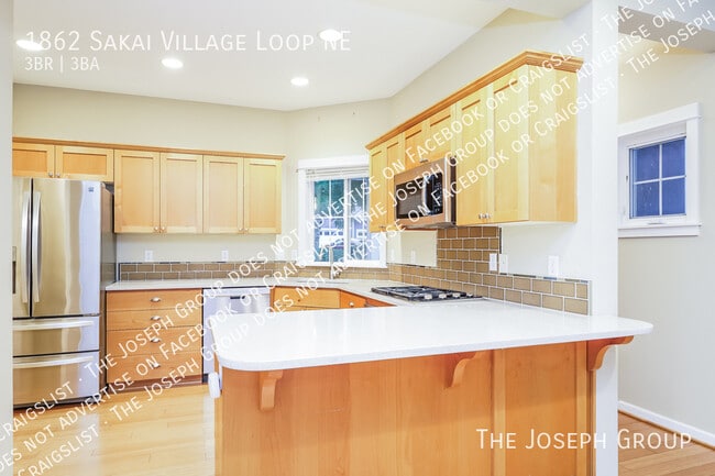 Building Photo - 1862 Sakai Village Loop