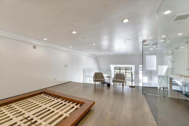 Building Photo - 1 bedroom in San Francisco CA 94103