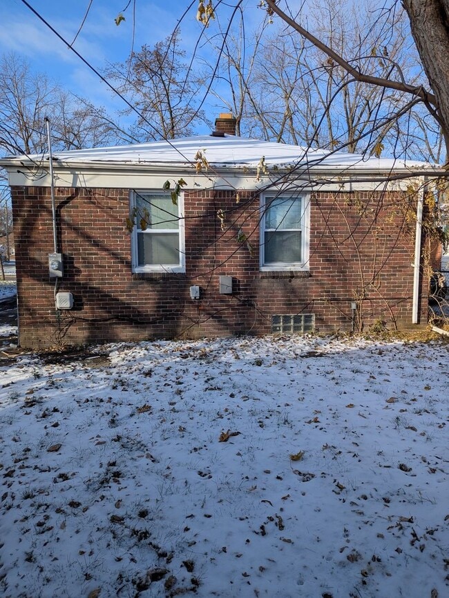 Building Photo - Charming 3-Bedroom Home and 1 Bath for Rent!