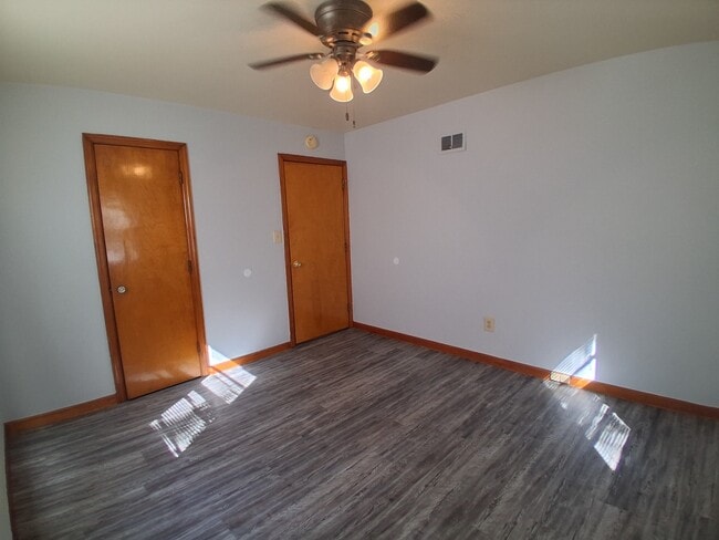 Building Photo - 108 Porter St