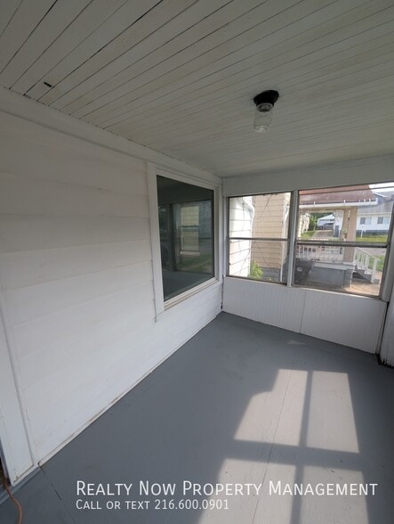 Building Photo - 3709 E 103rd St