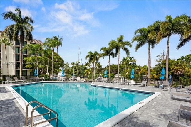 Building Photo - 1101 River Reach Dr