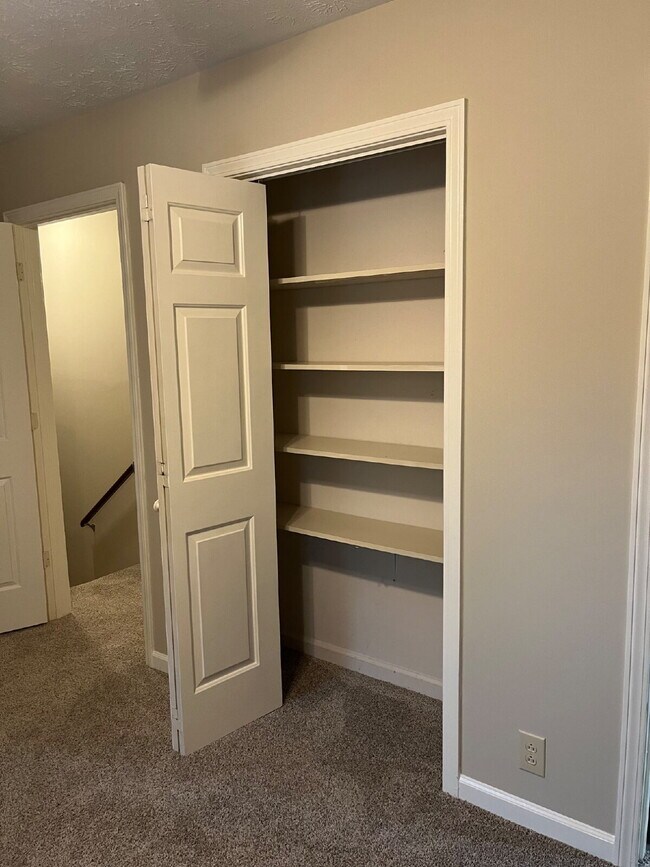 Building Photo - "Charming 2-Bed, 2.5-Bath Townhouse Retreat in Nashville - 1,242 Sq. Ft. of Comfort!" Lawn Care I...