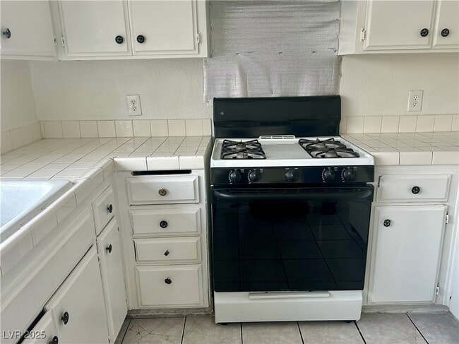 Building Photo - 3146 Blackford Ct