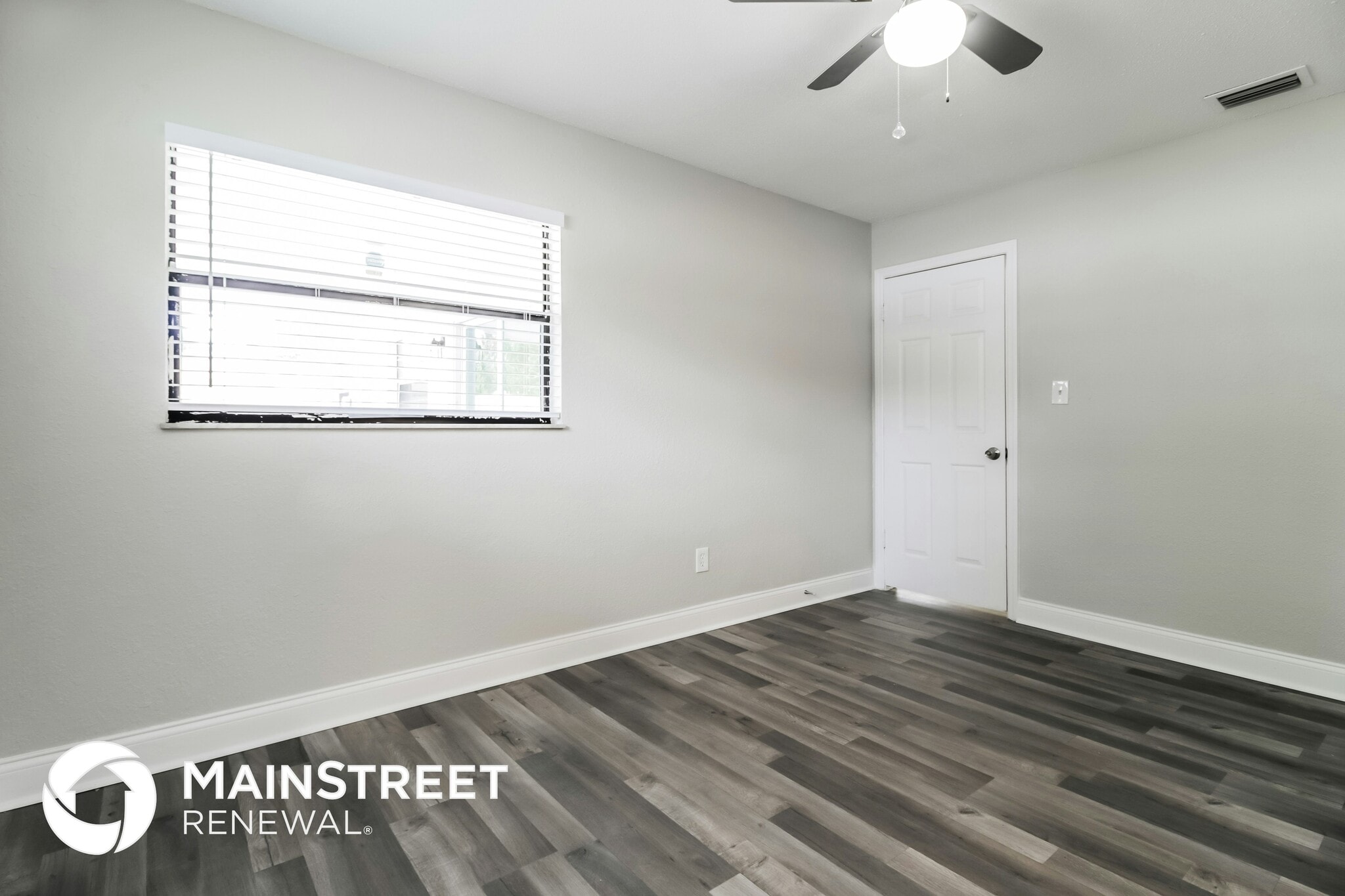 Building Photo - 3977 Kingsport Dr