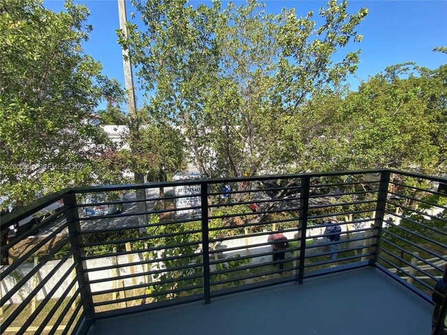 Building Photo - 2434 SW 145th Pl