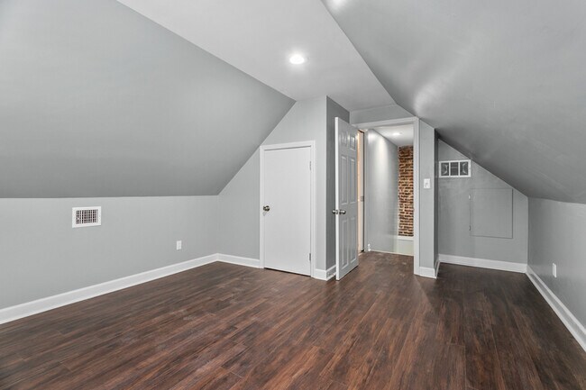 Building Photo - 3815 Wyoming St