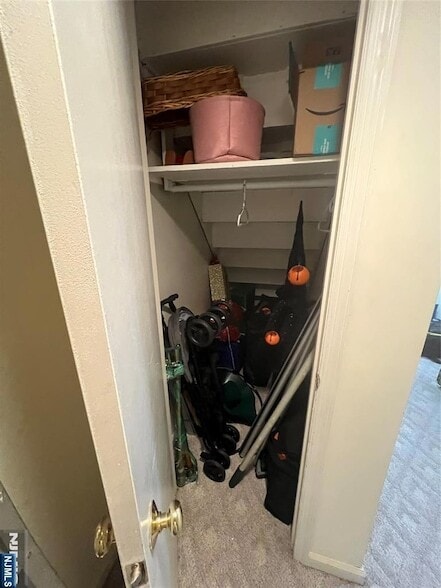 Building Photo - 26 Wayne St