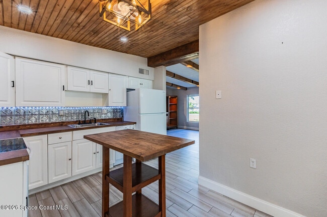 Building Photo - 177 Woodland Dr