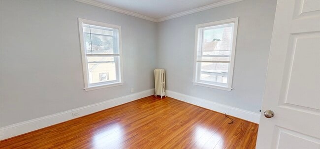 Building Photo - 173 Springvale Ave