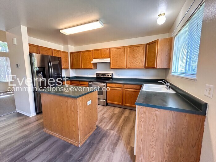 Building Photo - 4512 Gunbarrel Dr