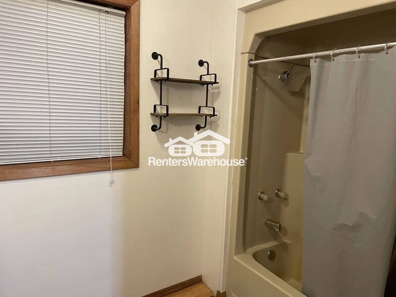 Building Photo - 1151 80th St